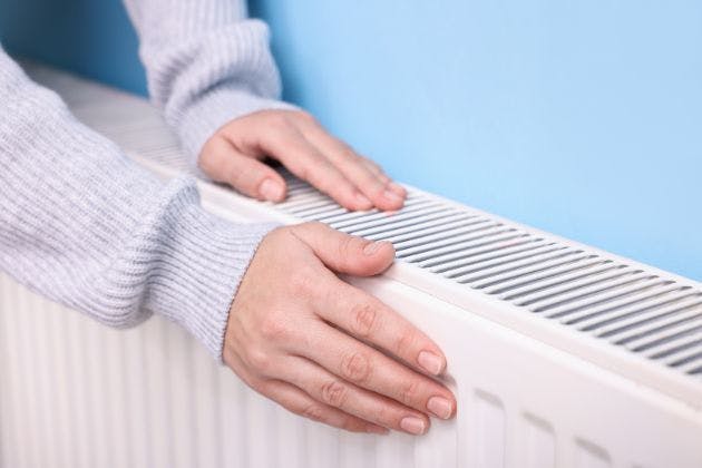 Radiators Cold at Bottom? Sludge Signs & Next Steps