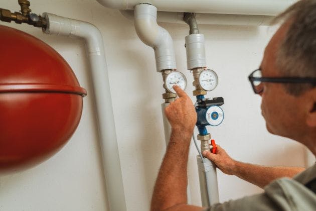 Boiler Filling Loop Explained: Topping Up Pressure